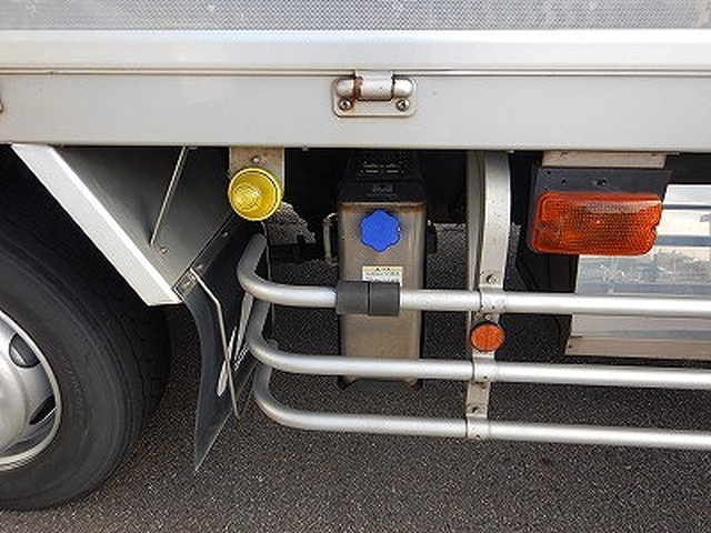 三菱ふそうスーパーグレートアルミウイング大型（10t）[写真24]