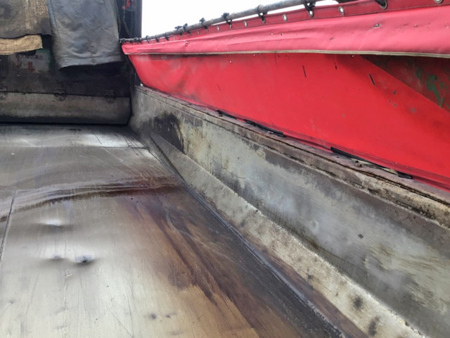 UDトラックスクオンダンプ大型（10t）[写真11]