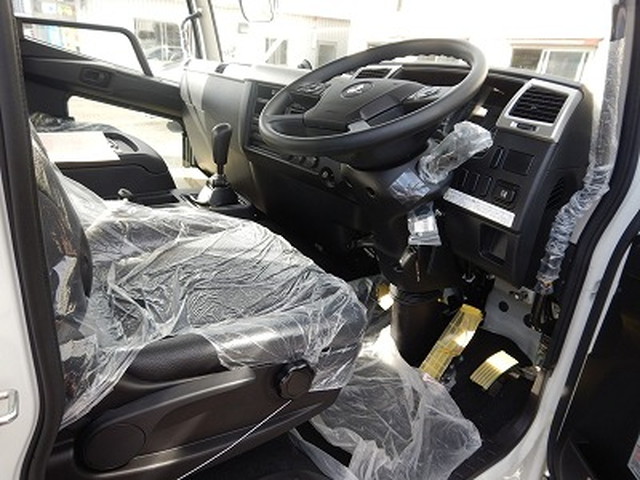 三菱ふそうファイターアルミブロック中型（4t）[写真11]