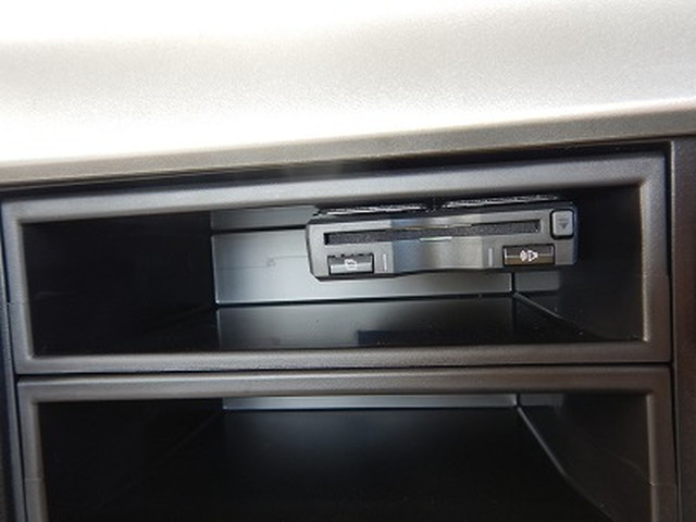 三菱ふそうファイターアルミブロック中型（4t）[写真18]