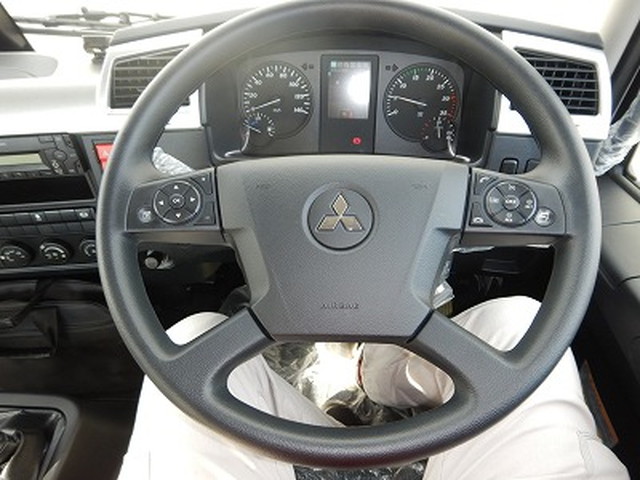 三菱ふそうファイターアルミブロック中型（4t）[写真21]