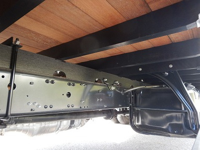 三菱ふそうファイターアルミブロック中型（4t）[写真25]