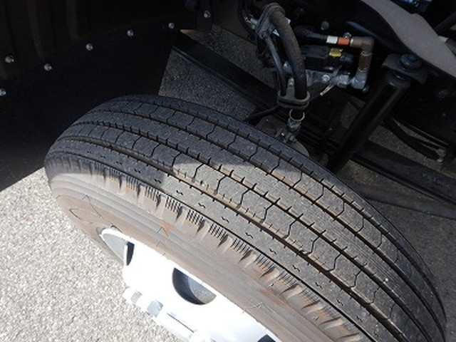 三菱ふそうファイターアルミブロック中型（4t）[写真29]