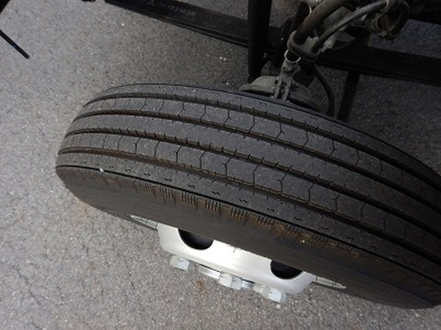 三菱ふそうファイターアルミブロック中型（4t）[写真32]