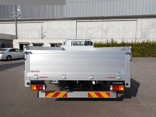 三菱ふそうファイターアルミブロック中型（4t）[写真06]