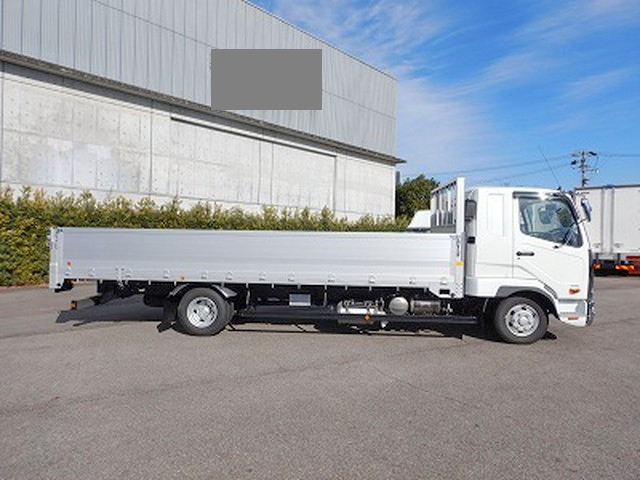 三菱ふそうファイターアルミブロック中型（4t）[写真07]