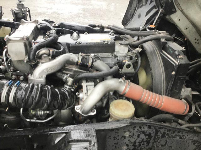 いすゞフォワード冷凍車（冷蔵車）中型（4t）[写真18]