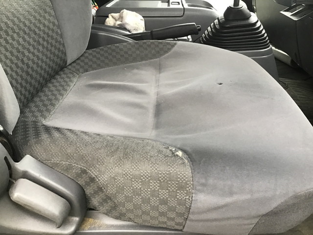 いすゞフォワード冷凍車（冷蔵車）中型（4t）[写真22]