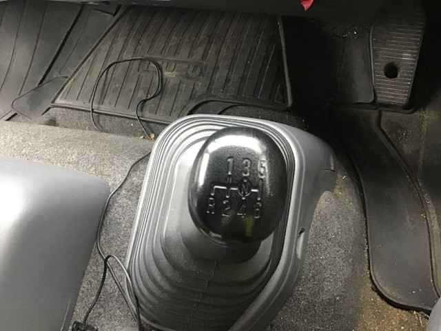 いすゞフォワード冷凍車（冷蔵車）中型（4t）[写真30]