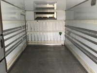 いすゞフォワード冷凍車（冷蔵車）中型（4t）[写真09]