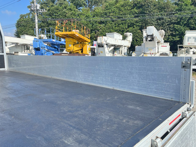 マツダタイタン平ボディ小型（2t・3t）[写真12]