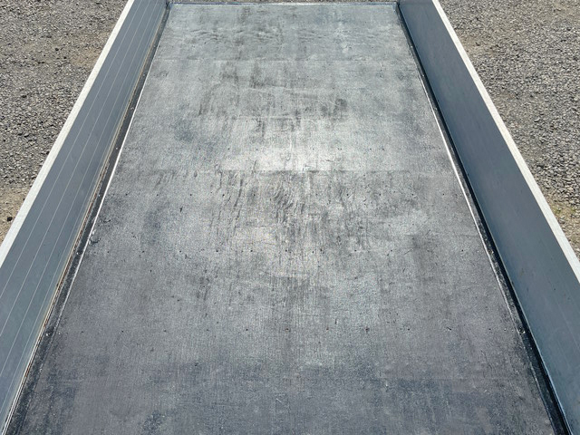 マツダタイタン平ボディ小型（2t・3t）[写真13]