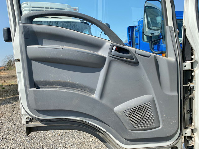 マツダタイタン平ボディ小型（2t・3t）[写真27]