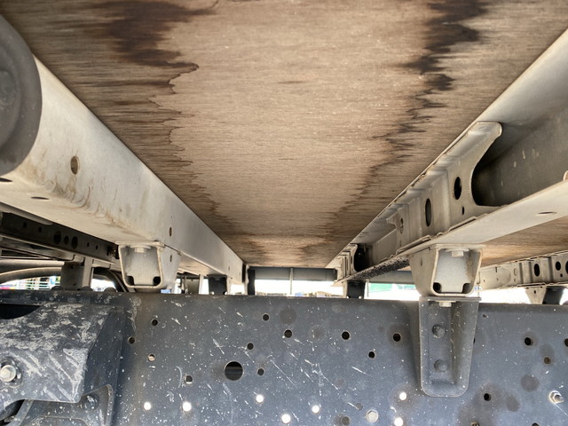 日野デュトロ平ボディ小型（2t・3t）[写真21]