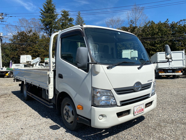 日野デュトロ平ボディ小型（2t・3t）[写真03]