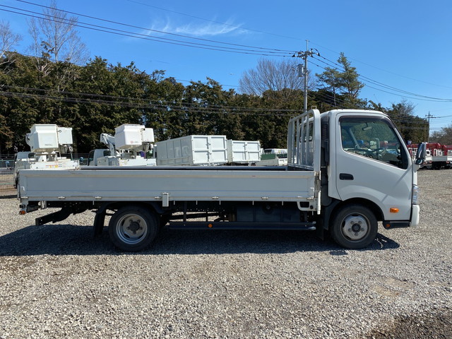 日野デュトロ平ボディ小型（2t・3t）[写真06]