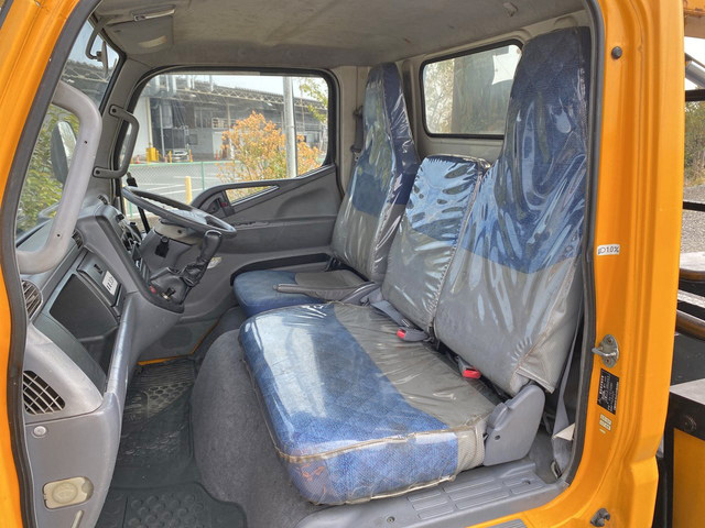 三菱ふそうキャンター高所作業車小型（2t・3t）[写真32]