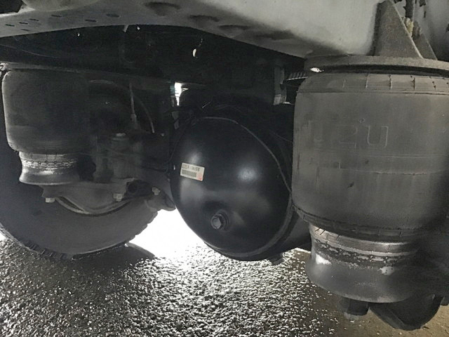 いすゞフォワード冷凍車（冷蔵車）中型（4t）[写真14]