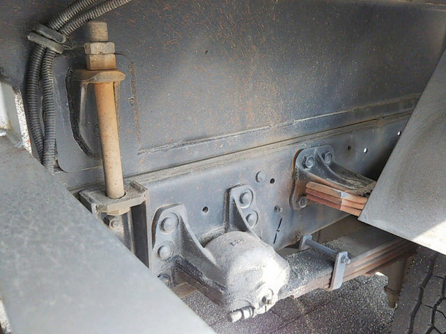 いすゞフォワードパッカー車（塵芥車）中型（4t）[写真11]