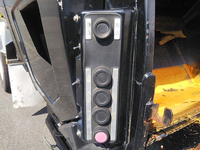 いすゞフォワードパッカー車（塵芥車）中型（4t）[写真08]