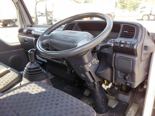 マツダタイタン平ボディ小型（2t・3t）[写真33]