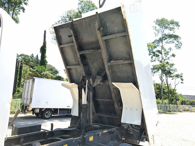 いすゞフォワード深ダンプ（土砂禁ダンプ）中型（4t）[写真16]
