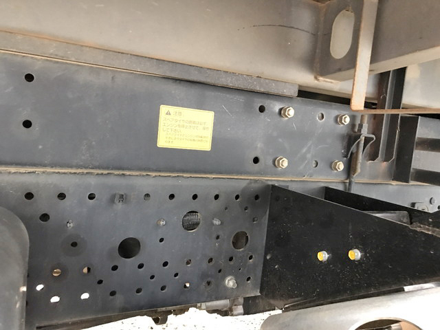 いすゞフォワード深ダンプ（土砂禁ダンプ）中型（4t）[写真23]