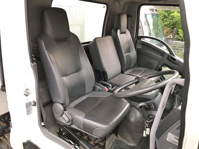 いすゞフォワード深ダンプ（土砂禁ダンプ）中型（4t）[写真31]