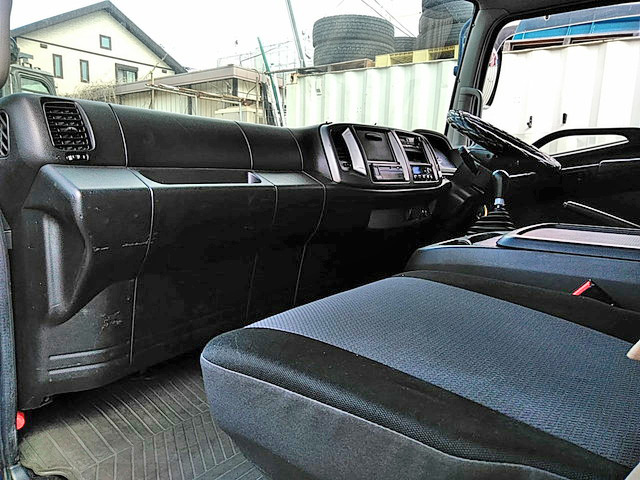 日野レンジャーアルミウイング中型（4t）[写真33]