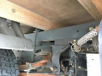 三菱ふそうキャンター平ボディ小型（2t・3t）[写真22]