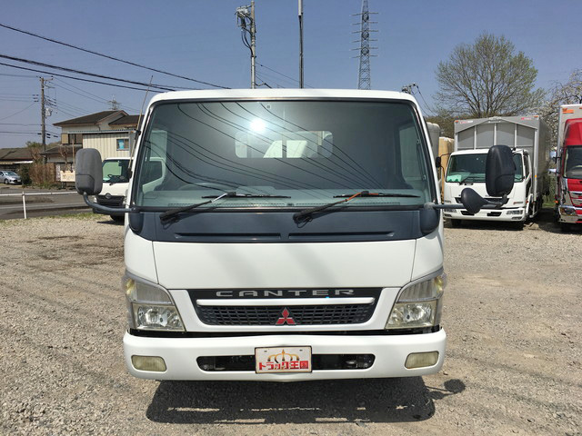 三菱ふそうキャンター平ボディ小型（2t・3t）[写真07]