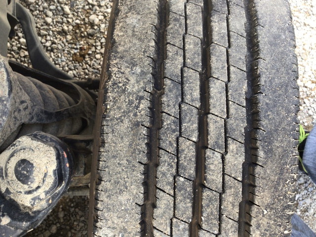 いすゞエルフ深ダンプ（土砂禁ダンプ）小型（2t・3t）[写真16]