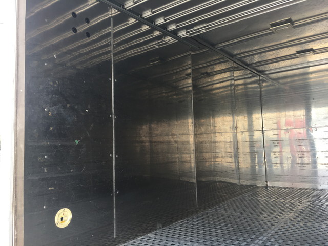 いすゞエルフアルミバン小型（2t・3t）[写真10]