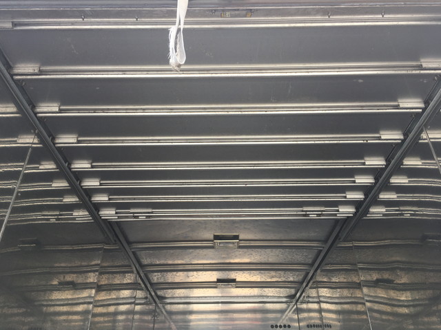 いすゞエルフアルミバン小型（2t・3t）[写真12]