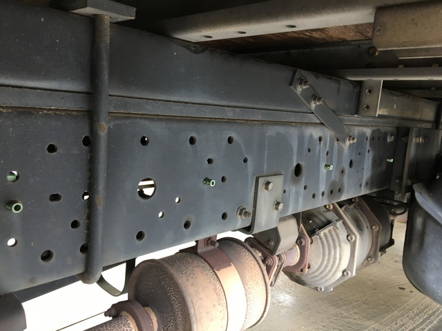 いすゞエルフアルミバン小型（2t・3t）[写真17]