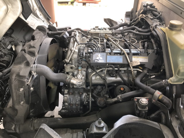 三菱ふそうキャンター平ボディ小型（2t・3t）[写真25]