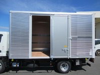 三菱ふそうキャンターアルミバン小型（2t・3t）[写真20]