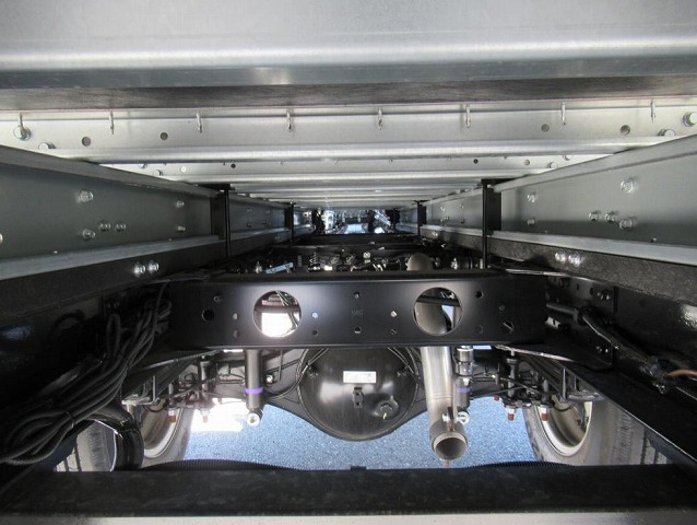 三菱ふそうキャンターアルミバン小型（2t・3t）[写真28]