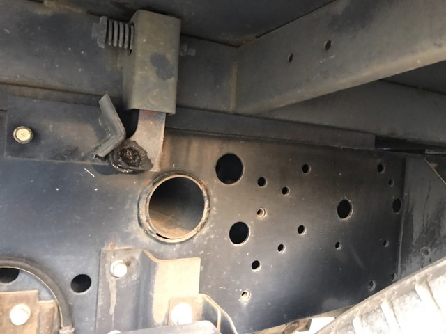 いすゞエルフダンプ小型（2t・3t）[写真13]