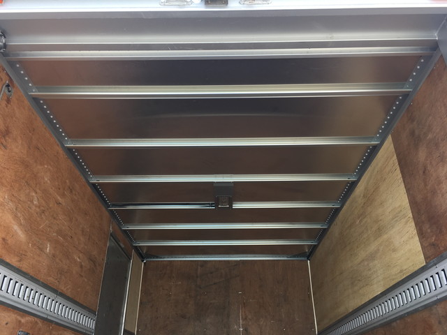 日産アトラスアルミバン小型（2t・3t）[写真15]