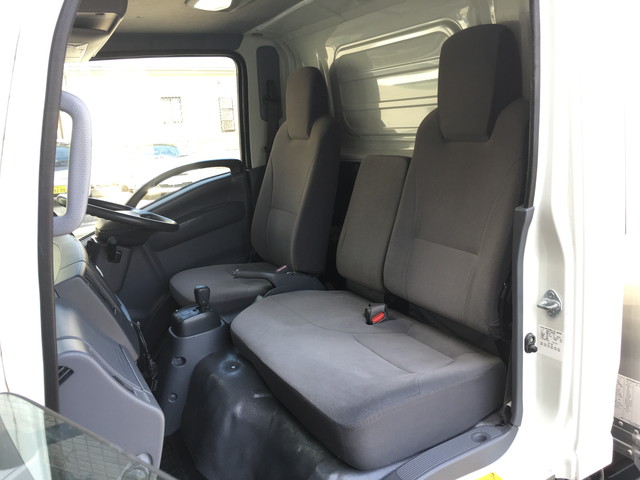 日産アトラスアルミバン小型（2t・3t）[写真30]