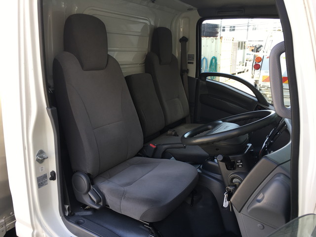 日産アトラスアルミバン小型（2t・3t）[写真31]