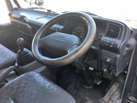 いすゞエルフ幌ウイング小型（2t・3t）[写真29]