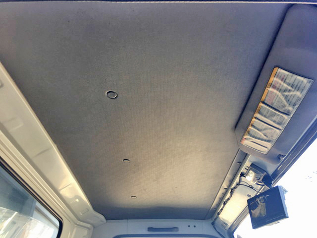 いすゞエルフ幌ウイング小型（2t・3t）[写真33]