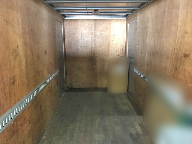 いすゞエルフアルミバン小型（2t・3t）[写真07]