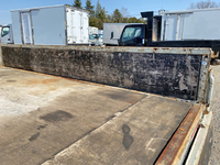 三菱ふそうキャンター平ボディ小型（2t・3t）[写真13]