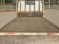 三菱ふそうキャンター平ボディ小型（2t・3t）[写真13]