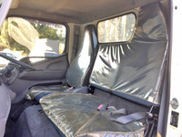 三菱ふそうキャンター平ボディ小型（2t・3t）[写真29]