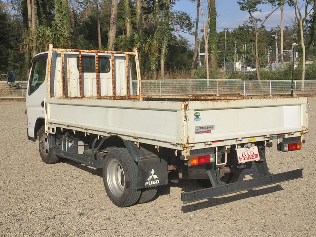三菱ふそうキャンター平ボディ小型（2t・3t）[写真04]
