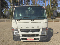 三菱ふそうキャンター平ボディ小型（2t・3t）[写真09]